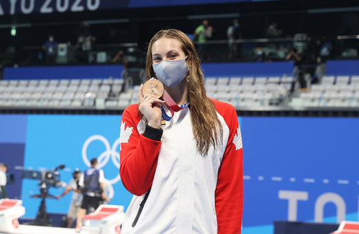 Penny Oleksiak Medal